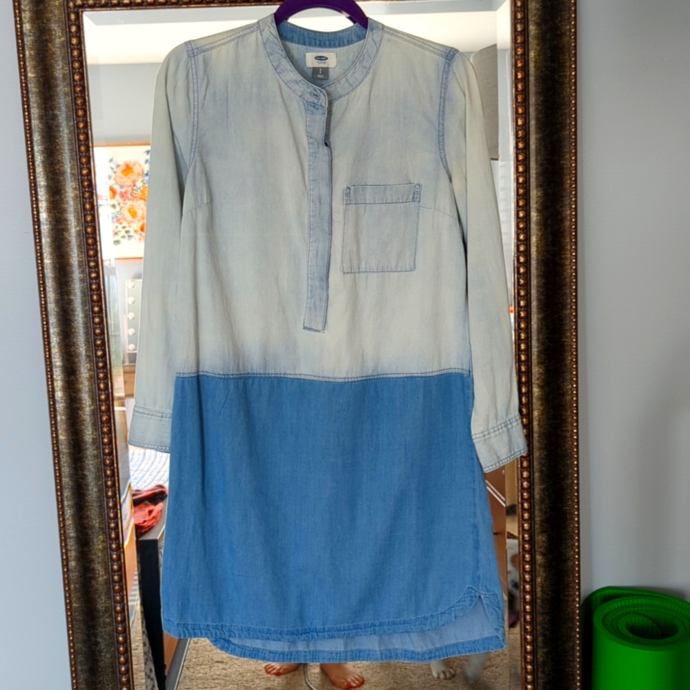 Old Navy Two Toned Chambray Shirt Dress with Pocket Detail, 100% Cotton, Size S